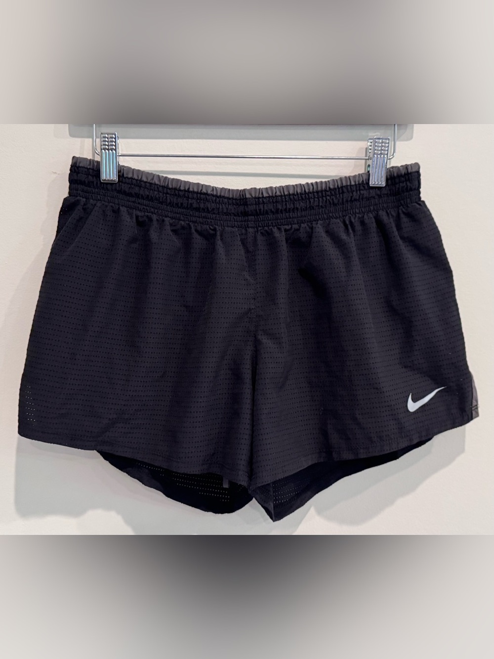Nike Dri-FIT Mesh 3.5” Shorts in Black Size M